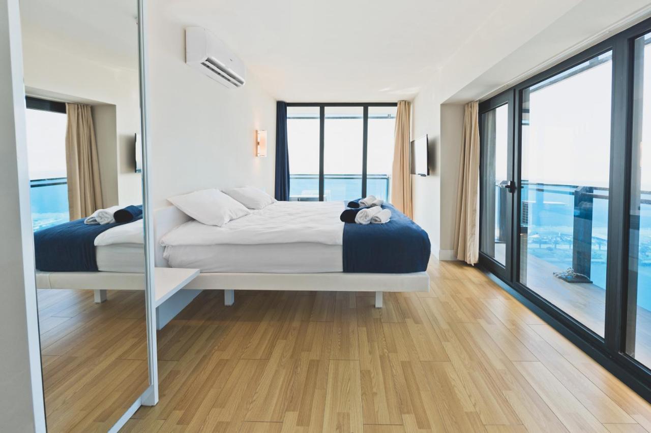 Orbi City Aparthotel Batumi Bagian luar foto