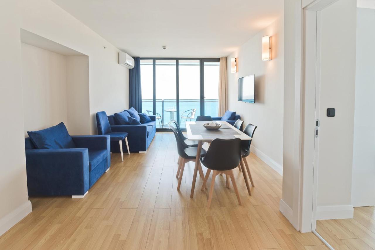 Orbi City Aparthotel Batumi Bagian luar foto