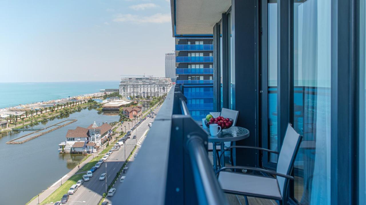 Orbi City Aparthotel Batumi Bagian luar foto