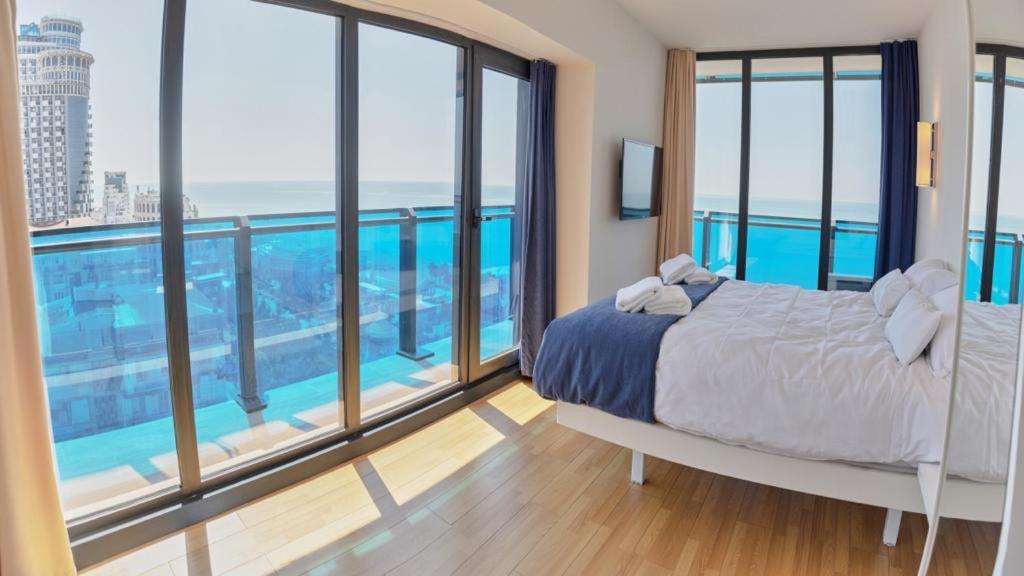 Orbi City Aparthotel Batumi Bagian luar foto