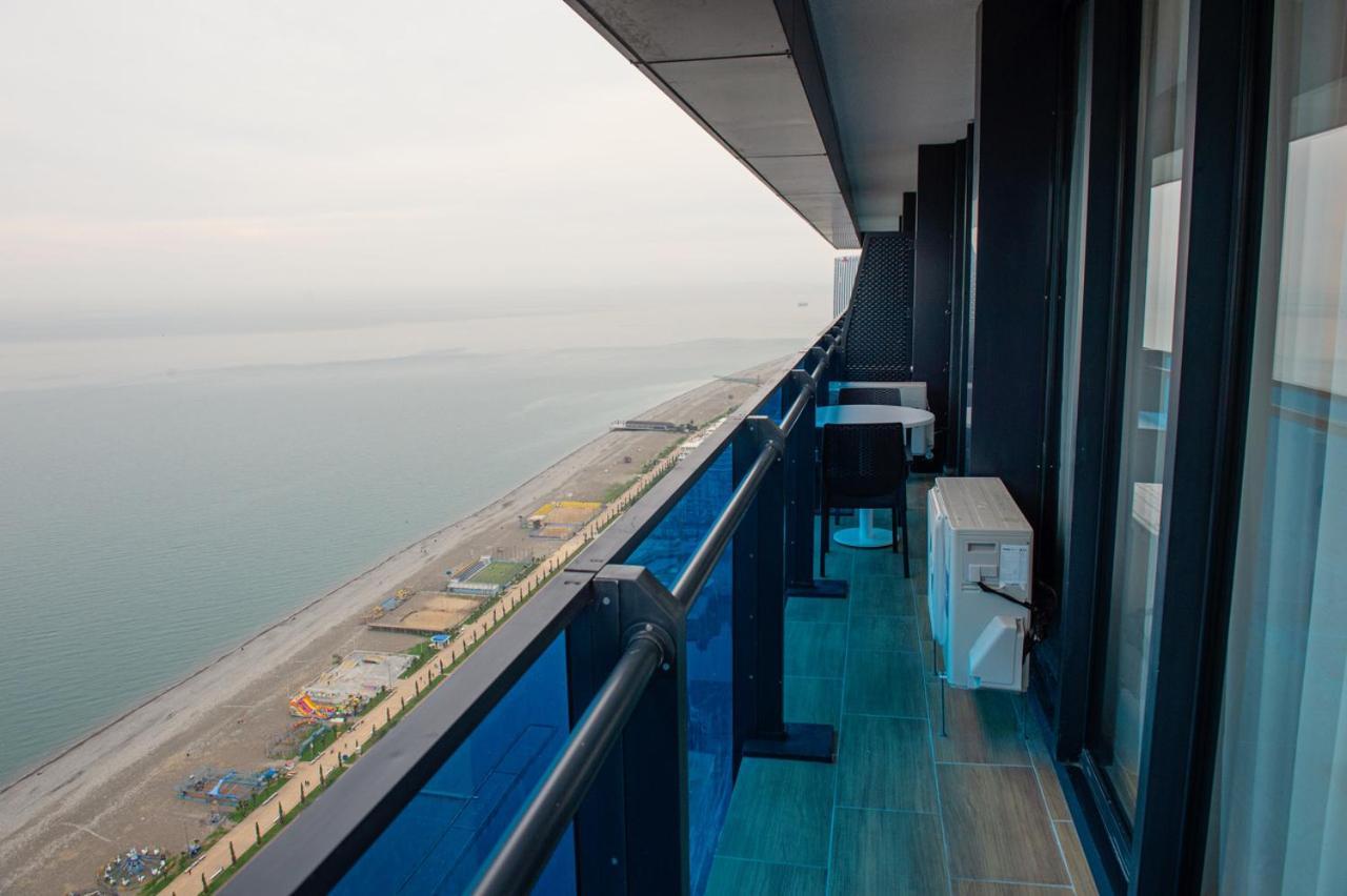 Orbi City Aparthotel Batumi Bagian luar foto