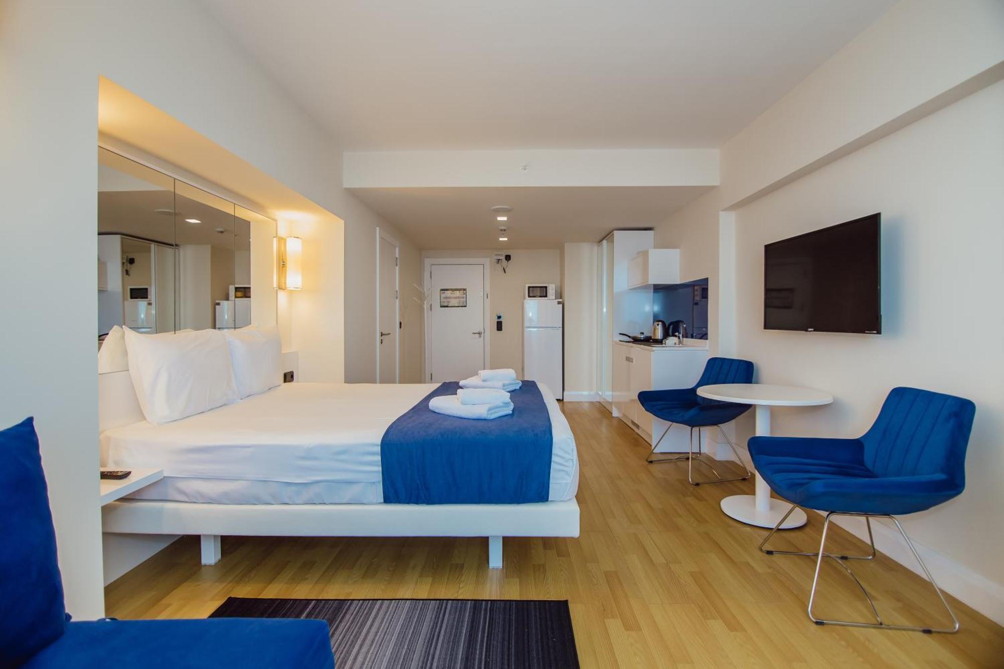 Orbi City Aparthotel Batumi Bagian luar foto