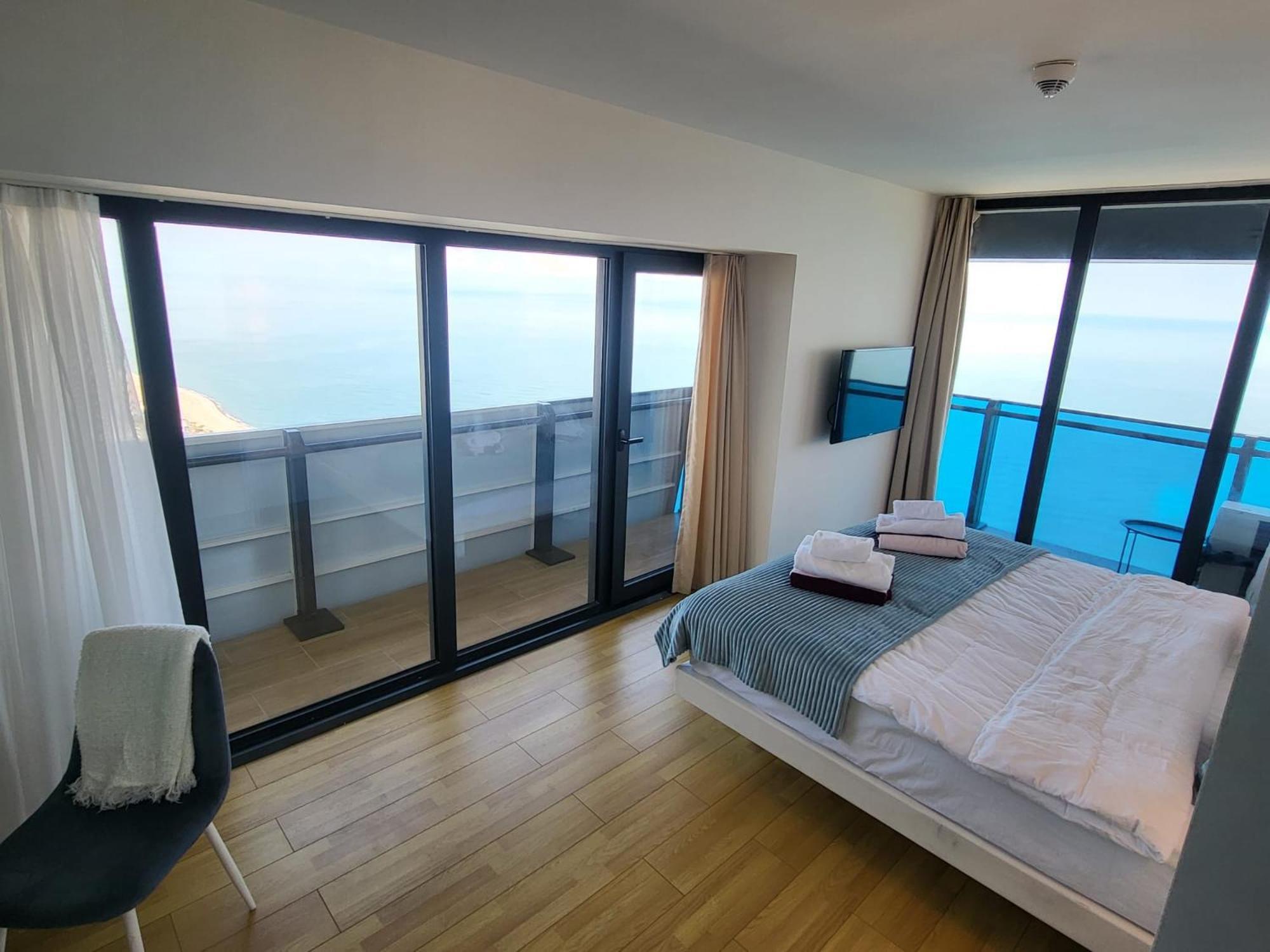 Orbi City Aparthotel Batumi Ruang foto